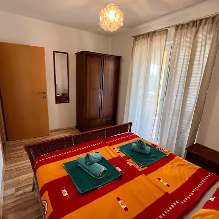 Apartment Apartment-julia Seget Vranjica